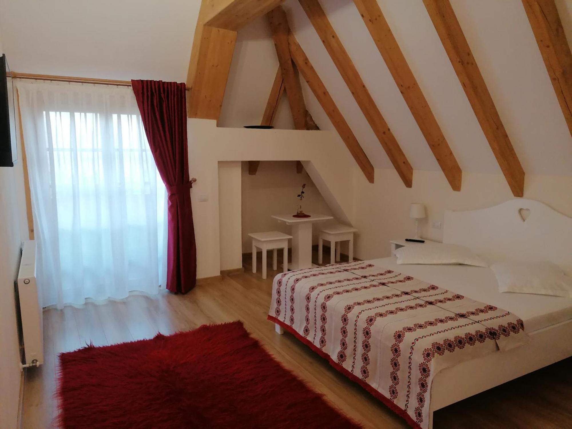 Pensiunea Casuta Din Deal Moisei Room photo